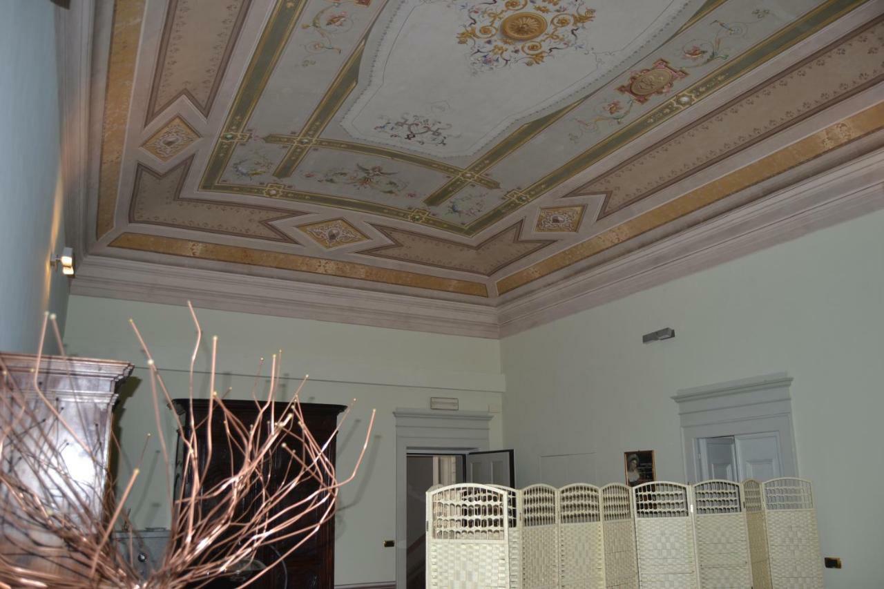 Palazzo Roberti Hotel Monte San Giusto Екстериор снимка